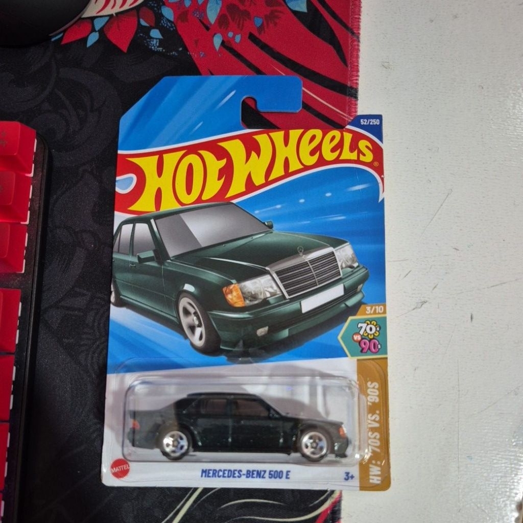 hot wheels mercedes-benz 500 e