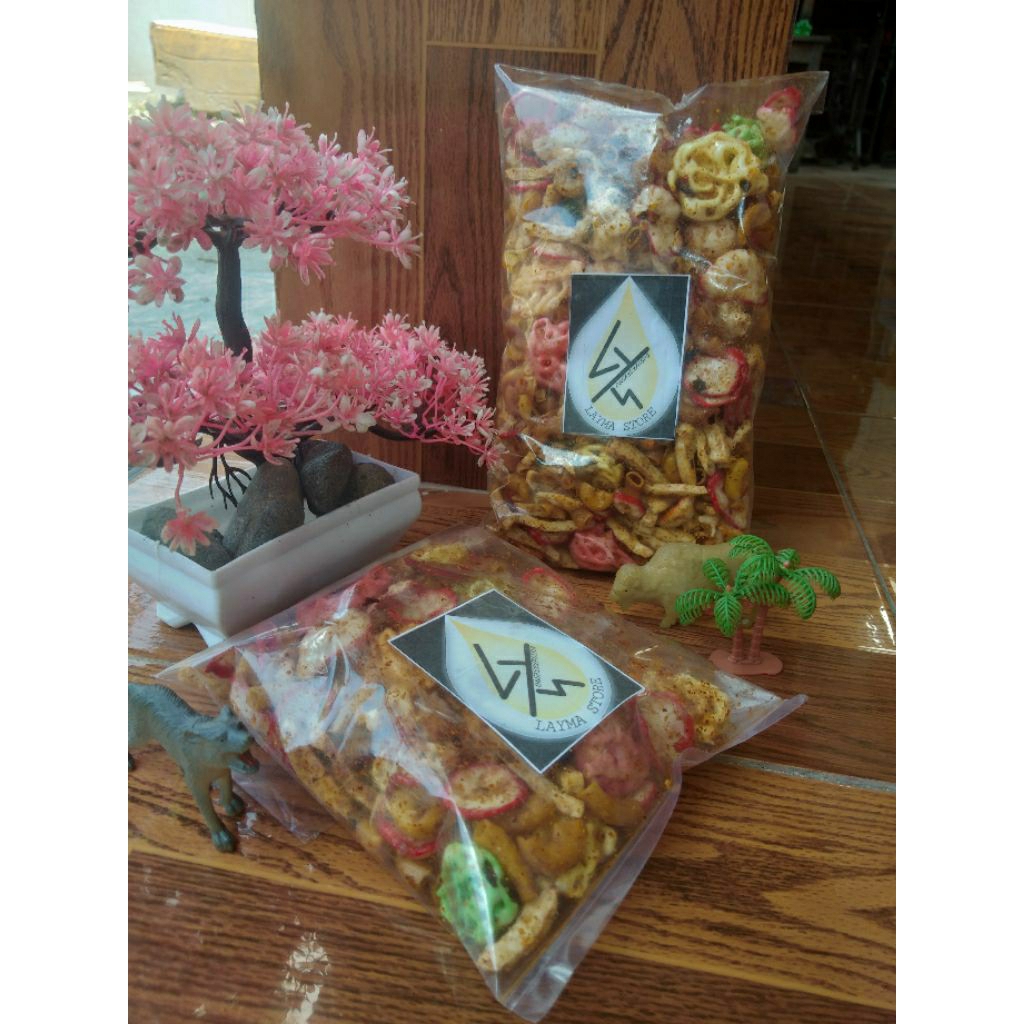 

SEBLAK KERING MIX 500 GRAM. KERUPUK COIN/MAWAR/BASRENG/MAKARONI