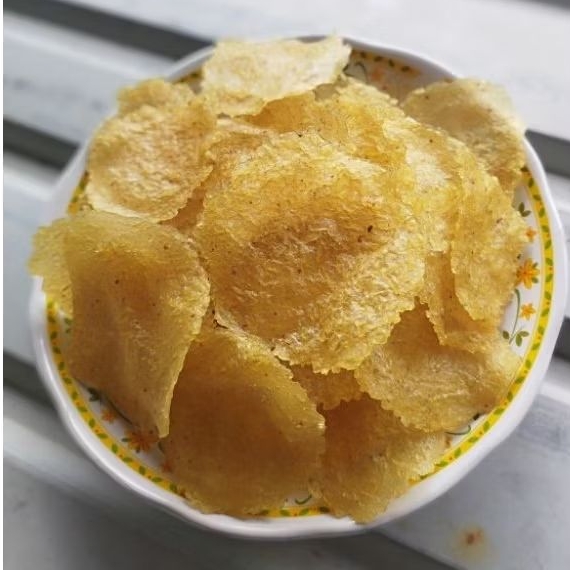 

Kerupuk nasi/kerupuk mentah/kerupuk tradisional/camilan gurih/berat 200 gram /makanan ringan/kerupuk renyah/Rini Bakery