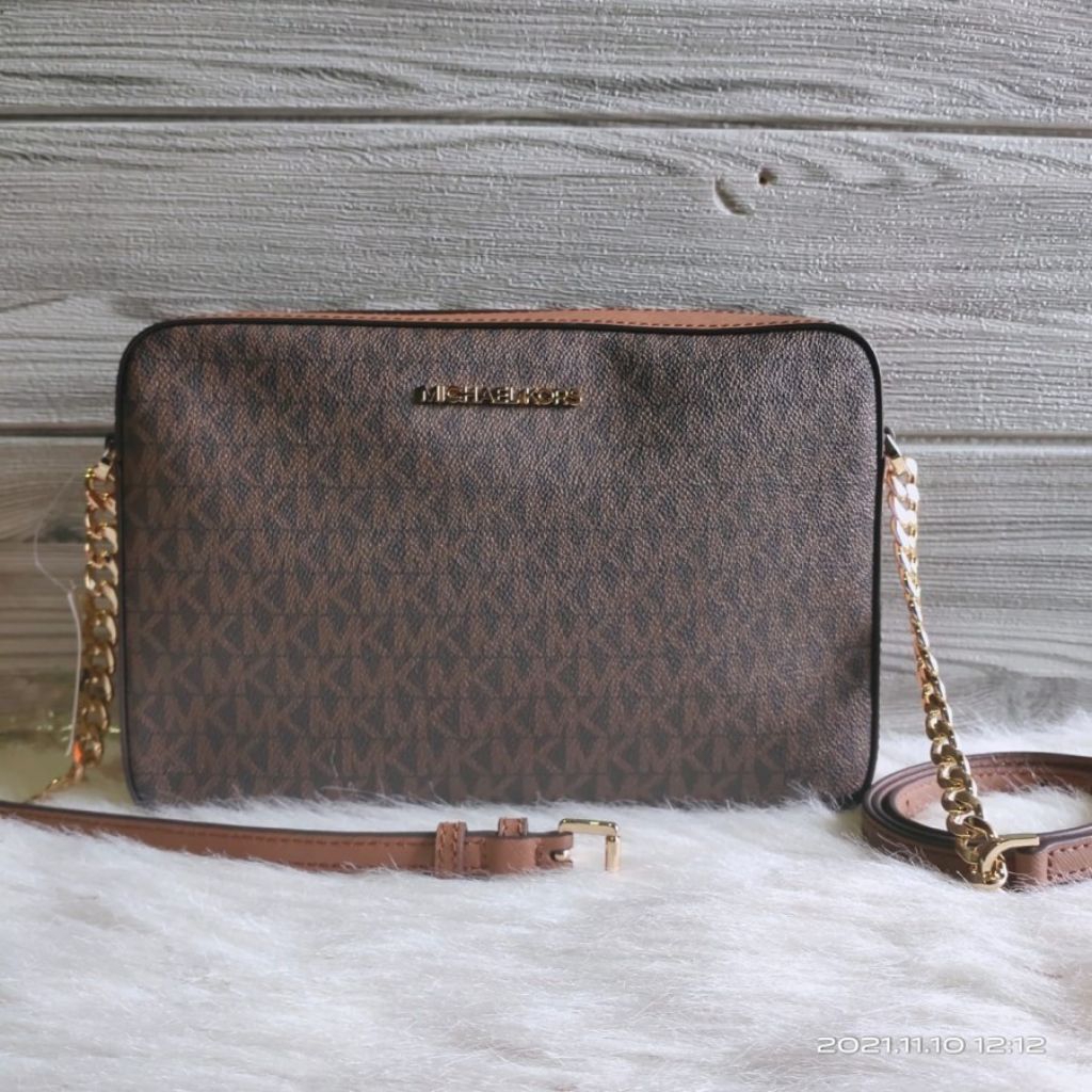 mk Jet Set Item Signature Large Crossbody  Brown Luggage