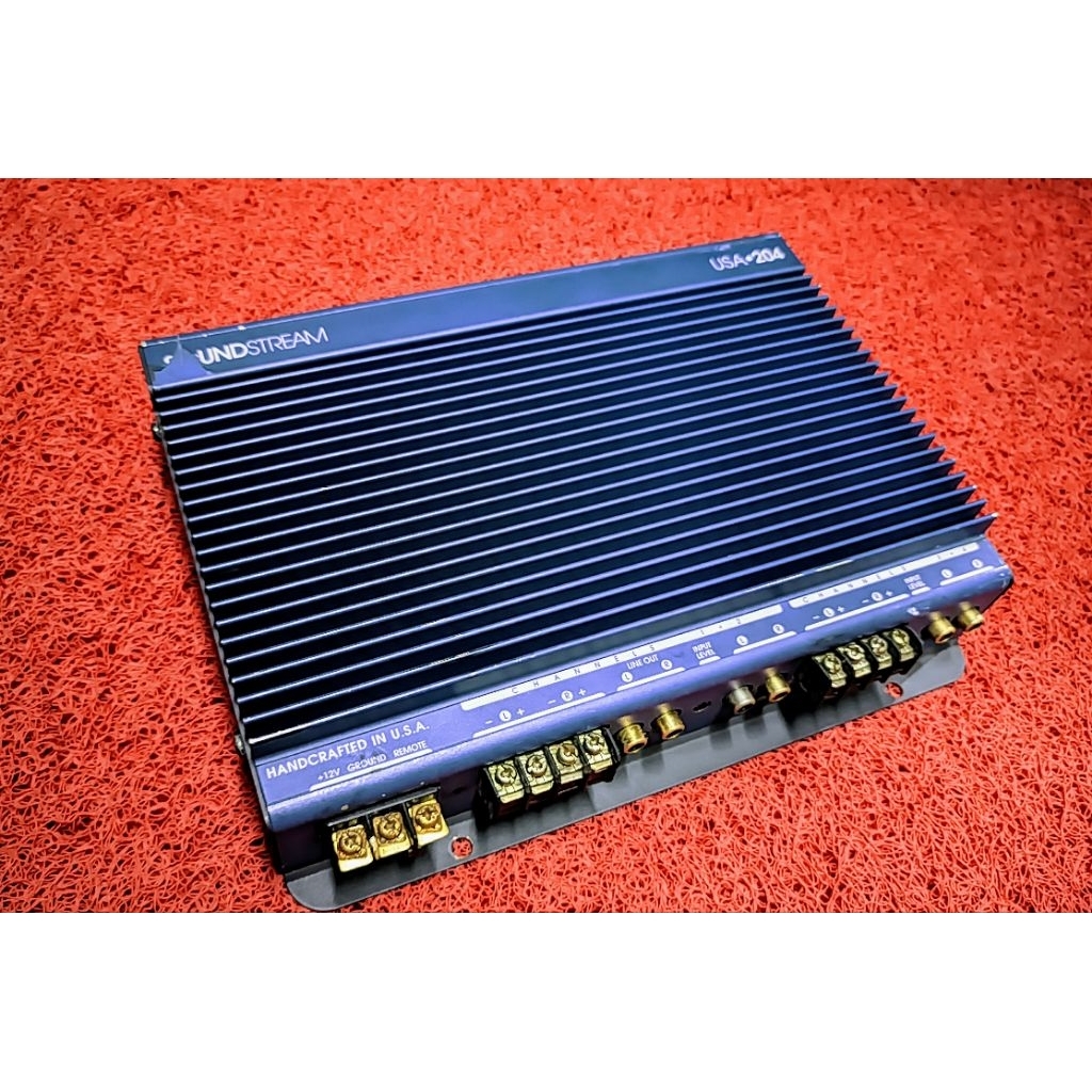 POWER AMPLIFIER 4 CHANNEL SOUNDSTREAM USA 204