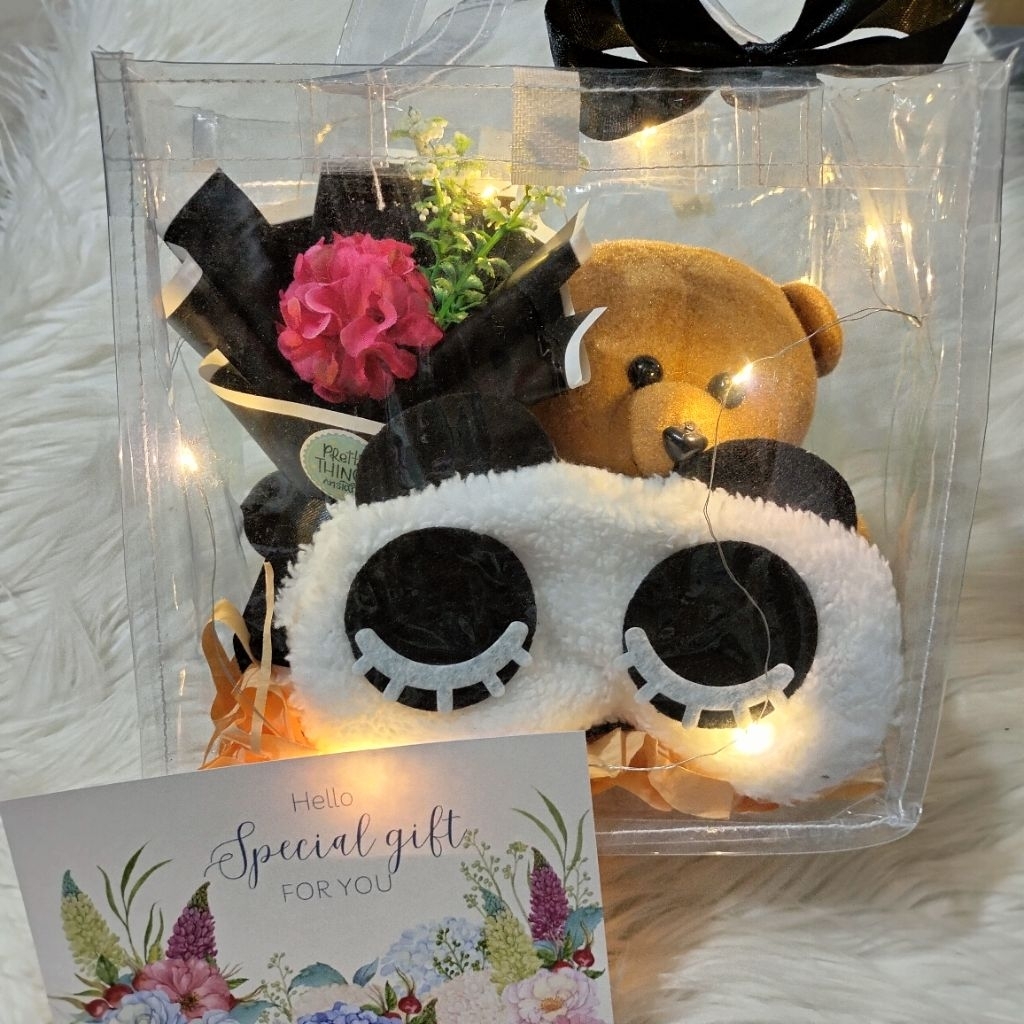 

Tas mika hadiah kado cewek bear penutup mata buket