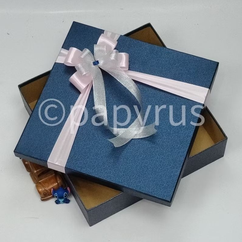 

PAPYRUS 35x35 Tinggi 10cm Kotak Kado Gift Box V2