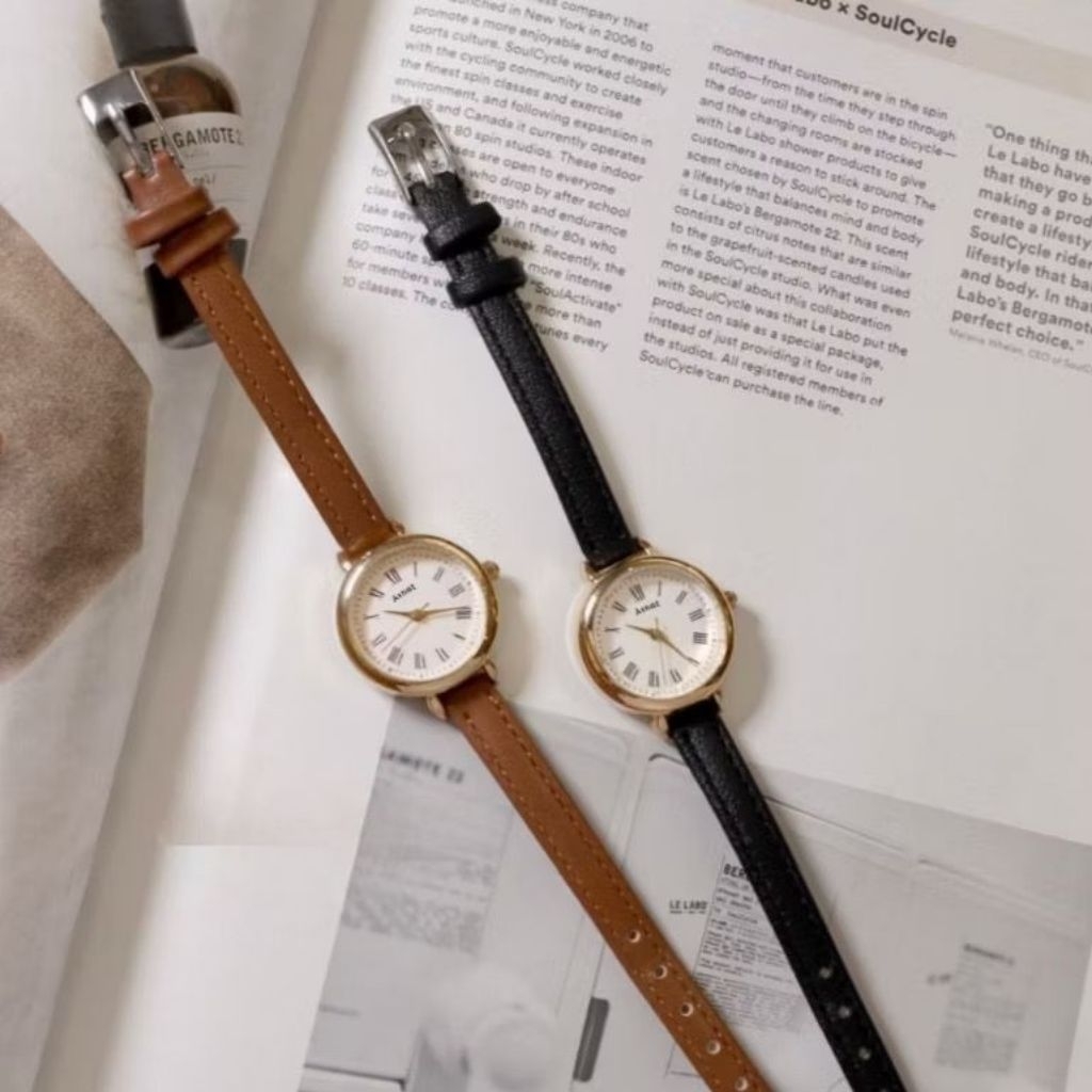 Jam Tangan Wanita Bentuk Bulat Strap PU Kecil Hitam Coklat Cream Jam Tangan Fashion Korea