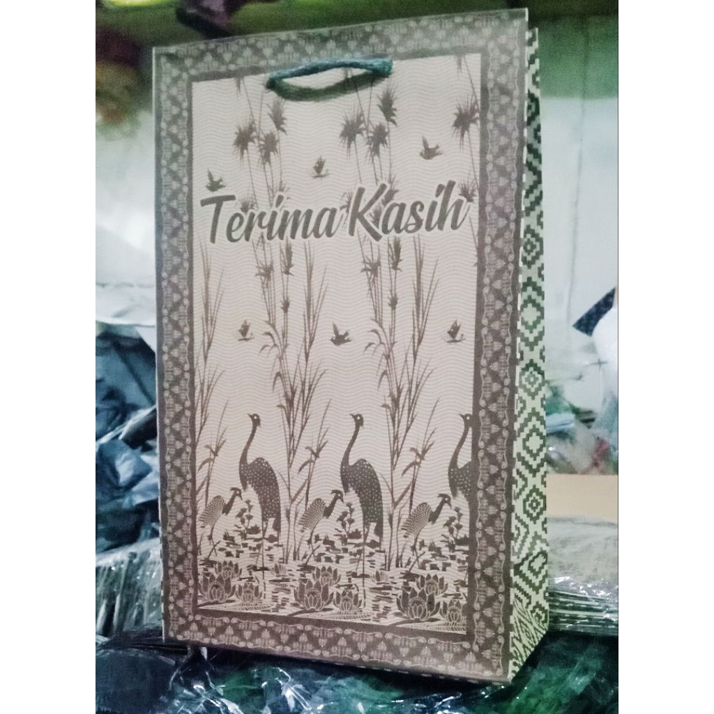 

Paperbag Wafer + Teh Pucuk (Motif)