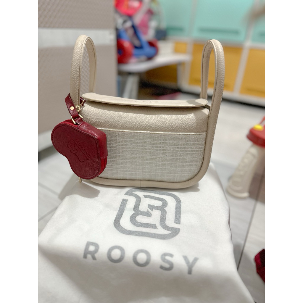 roosy nara bag x hello kitty