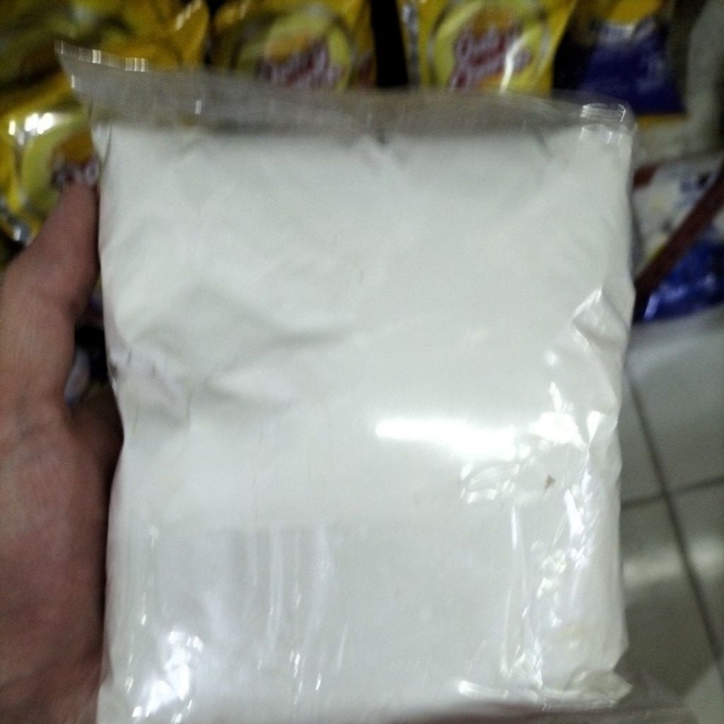 

tepung maizena timbang 500 gram