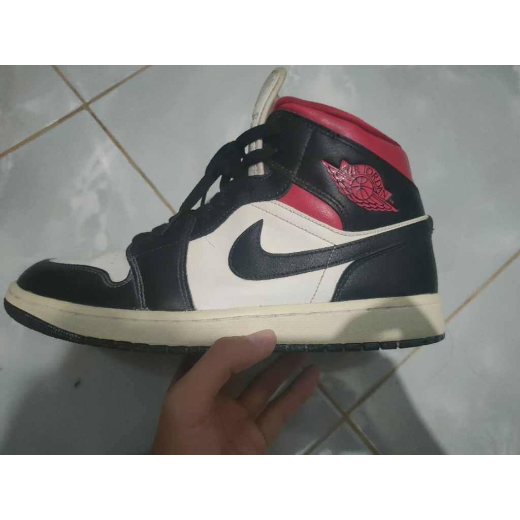 sepatu aj1 pandagymred authentic verified by depatu×poizon bkn banned travis low fragment cof satin 