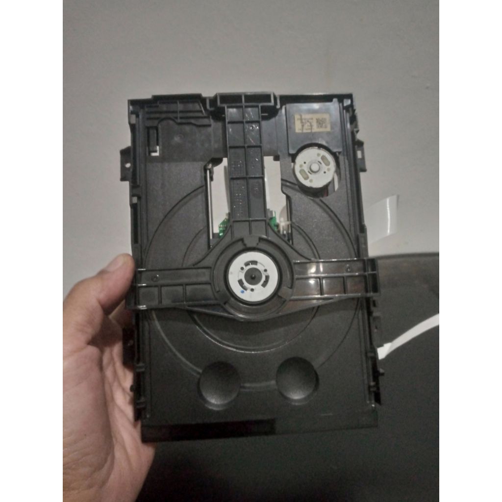 mekanik optik dvd player LG model DP827 bekas cabutan