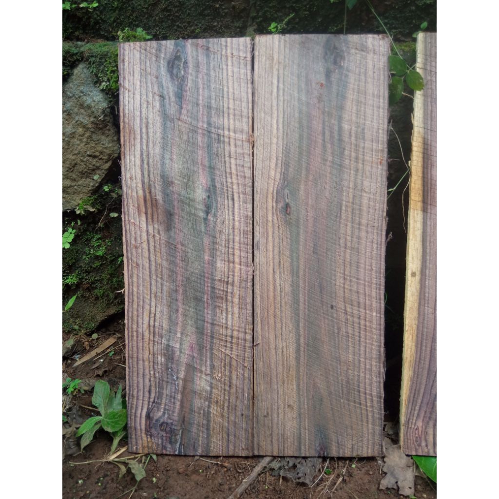 PAPAN KAYU SONOKELING 1,8X12X70 CM