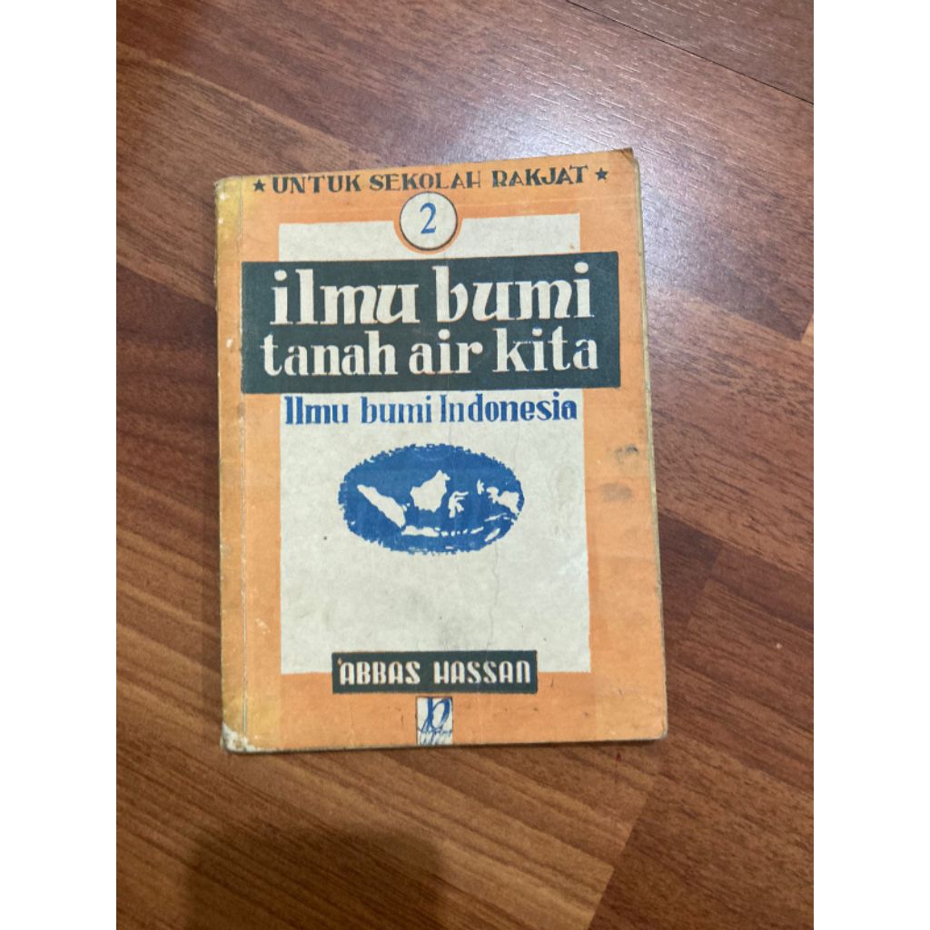 Buku Ilmu bumi tanah air kita