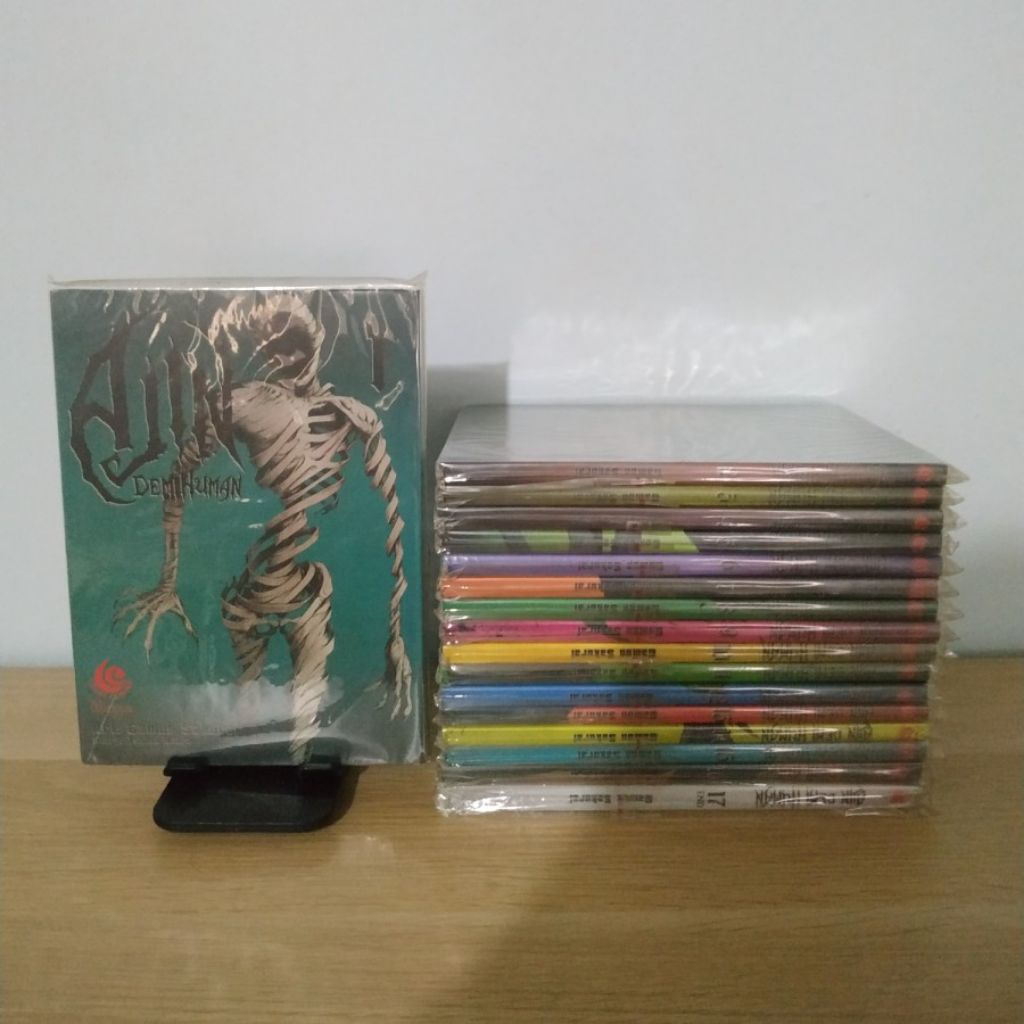 Komik Ajin Demi Human set Volume 1-17 Tamat