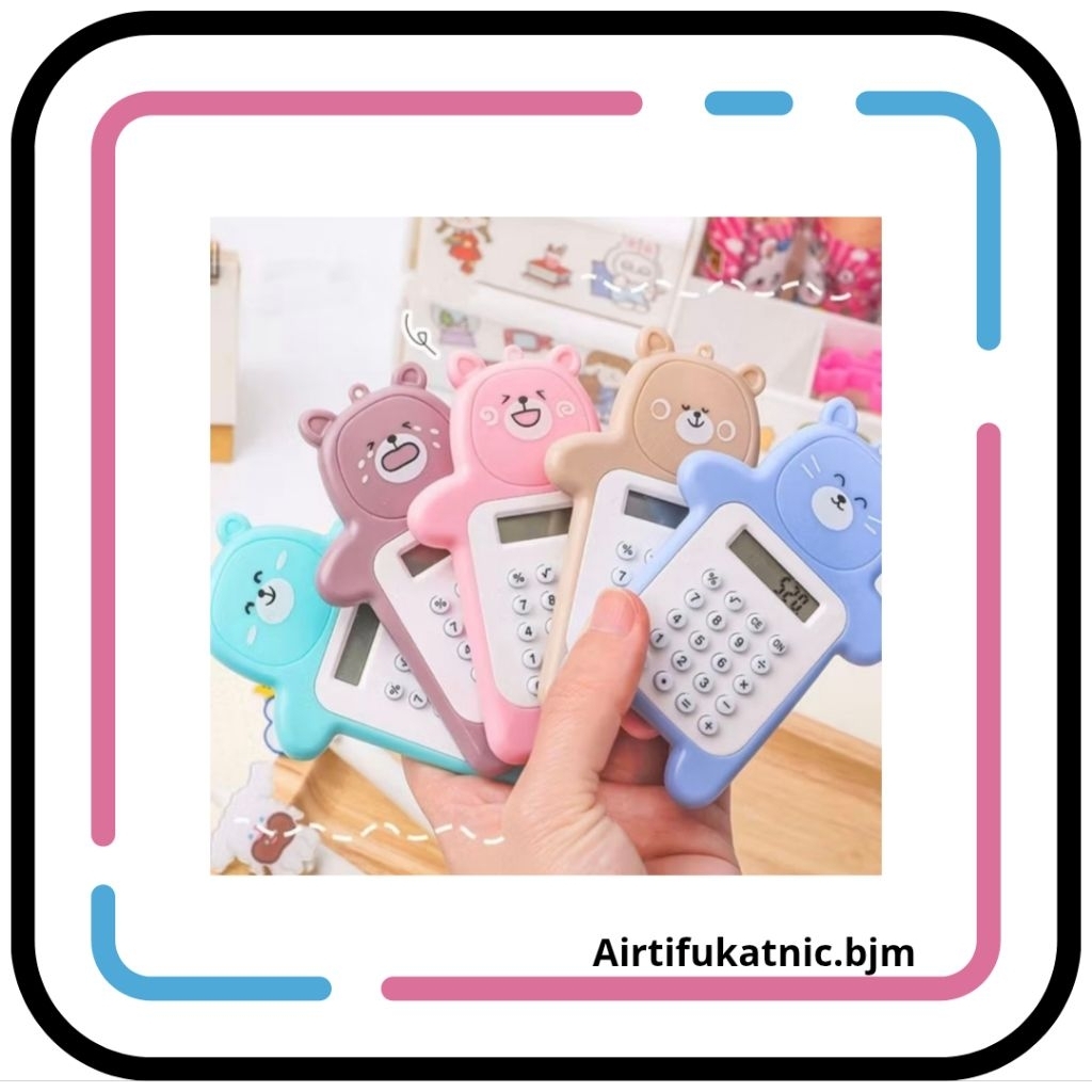 

Kalkulator Mini 8Digit Portable Lucu Motif Beruang/Calculator Travel Tombol Karet Alat Tulis Sekolah