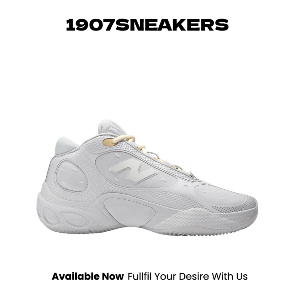 Sepatu Basket Pria New Balance Fresh Foam BB V3 - White NEWBBFRSIS3 (Pig Skin)