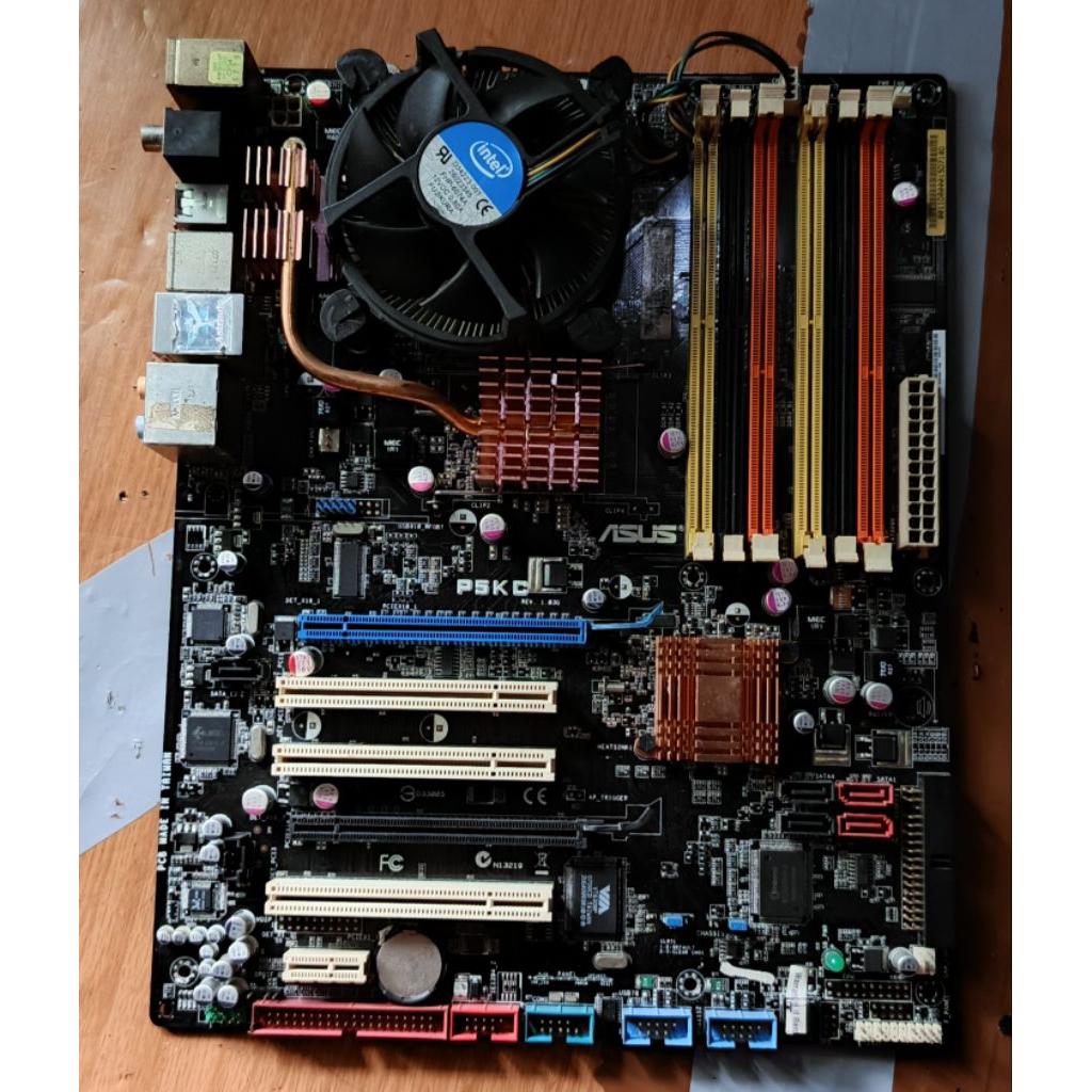 Motherboard mobo ATX ASUS P5KC ( 4 Slot ram ddr2 & 2slot ram ddr3