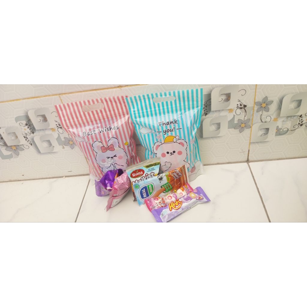 

Hampers Snack Ultah Anak /Bingkisan Snack Ultah K