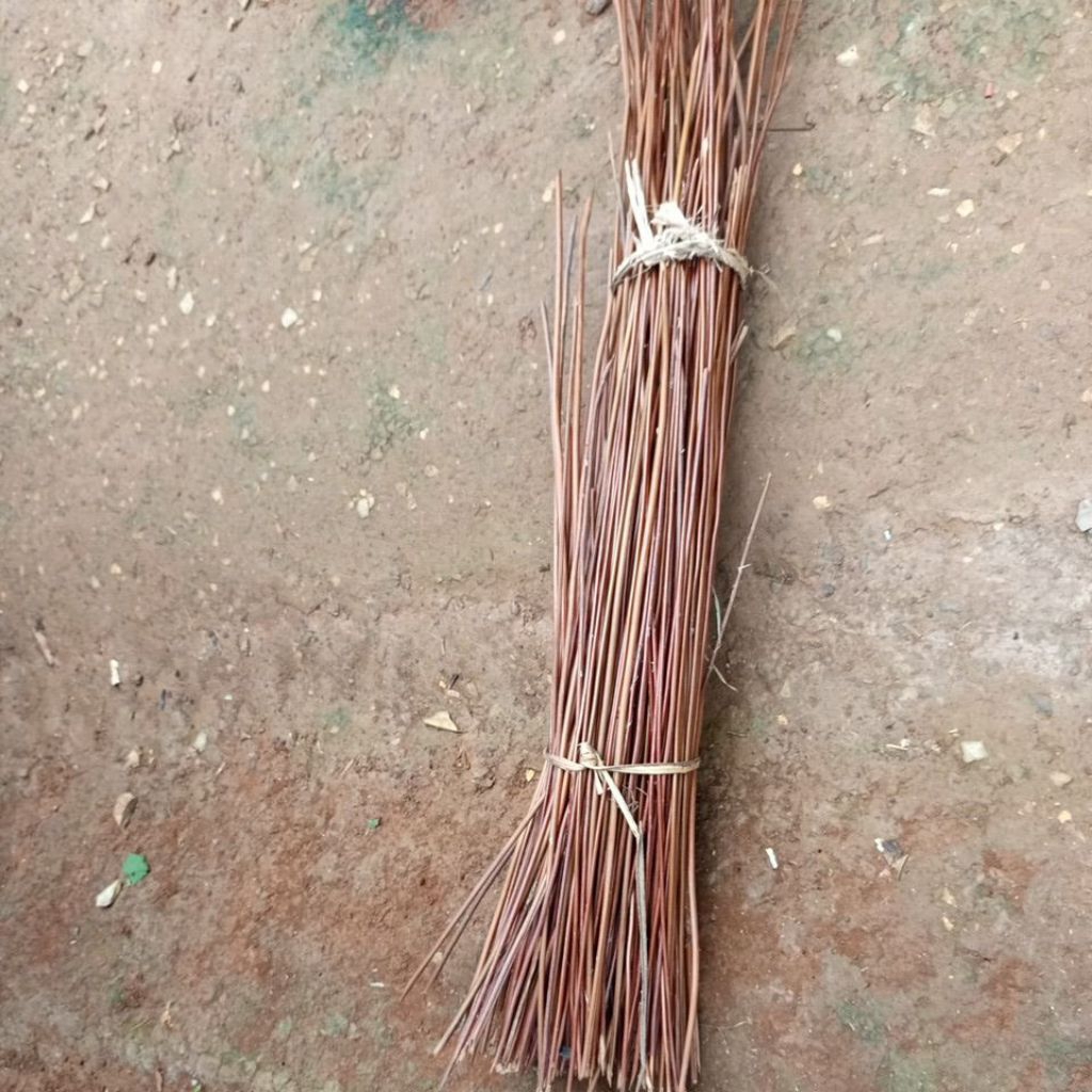 

alat tulis kalighrafi