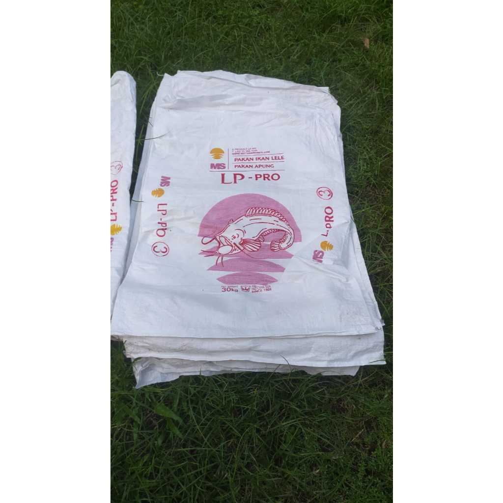 Karung Bekas Pakan Ikan 30 Kg 1 Kali Pakai Bersih / Karung Gabah
