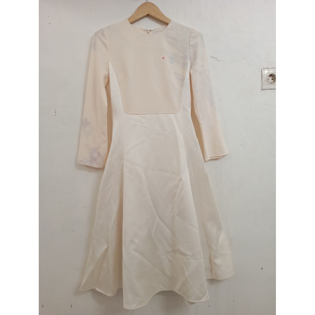 Jackpot B1G1 dress gaun broken white premium Ploped