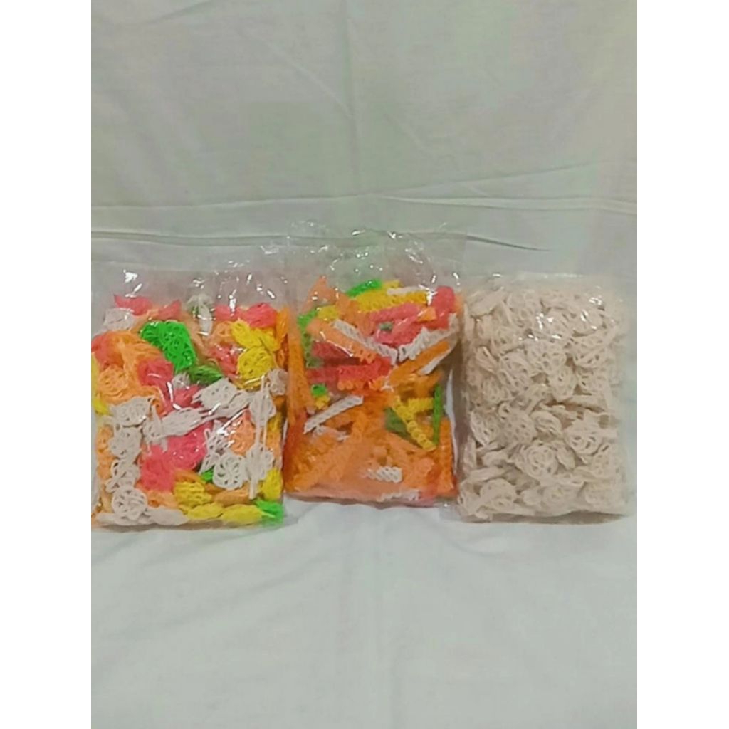 

PEKET 3 MACAM KERUPUK SEBLAK RANTAI/MAWAR WARNA/MAWAR PUTIH GURIH 500gr
