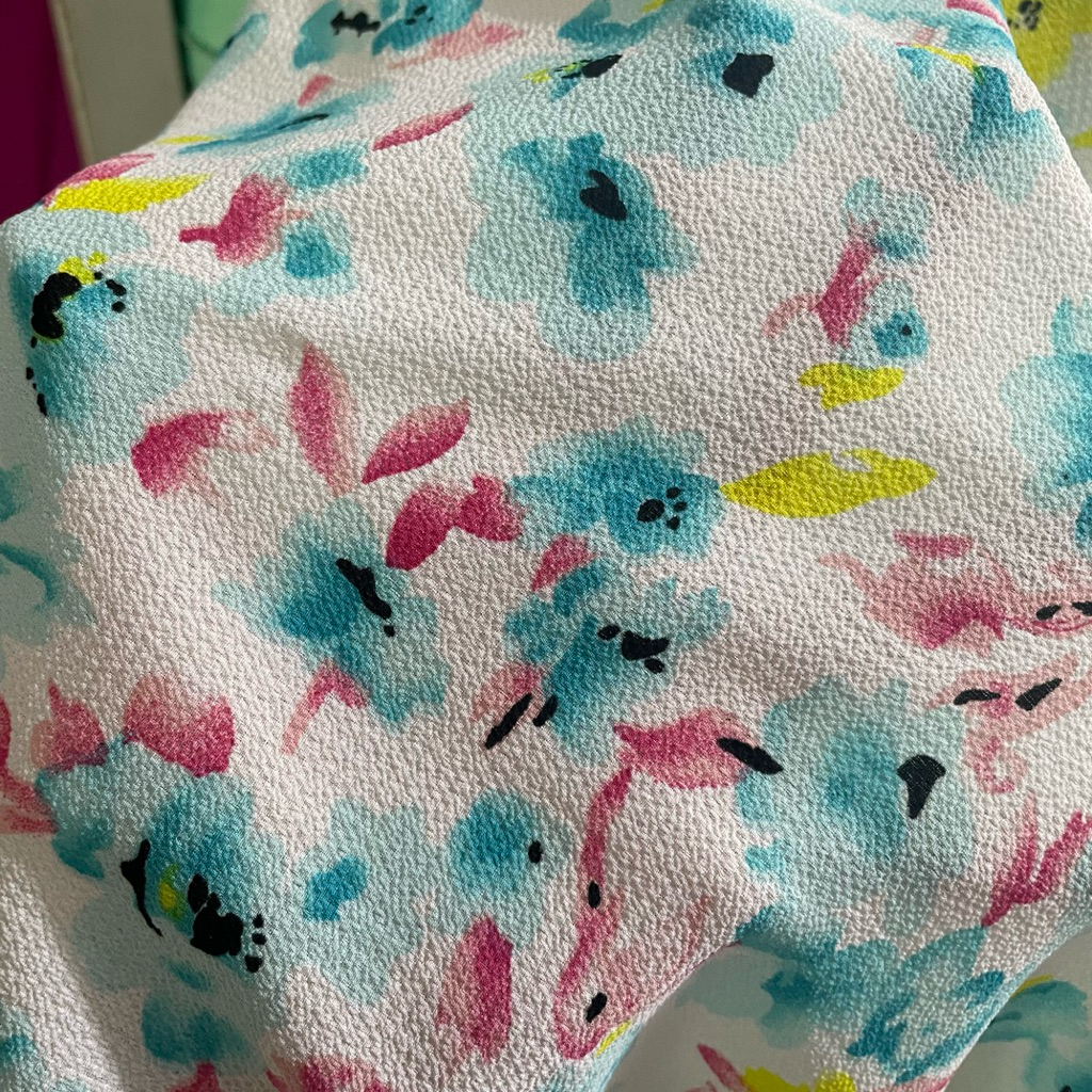 kain bubble crepe motif bunga premium - kain zara crepe - kain crepe crinkle - kain nasiji crepe ta