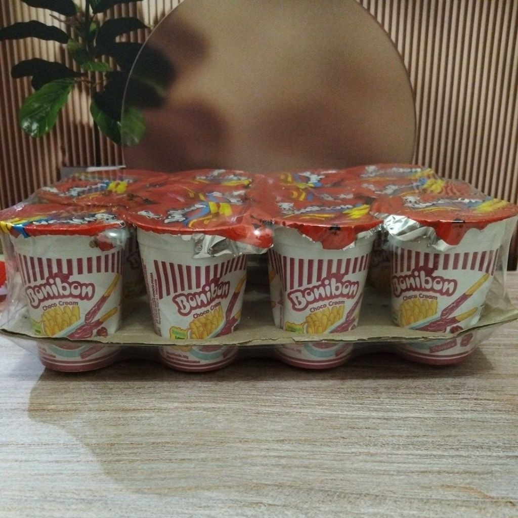 

Bonibon Choco Cream Coklat / Strowberi ( isi 12)