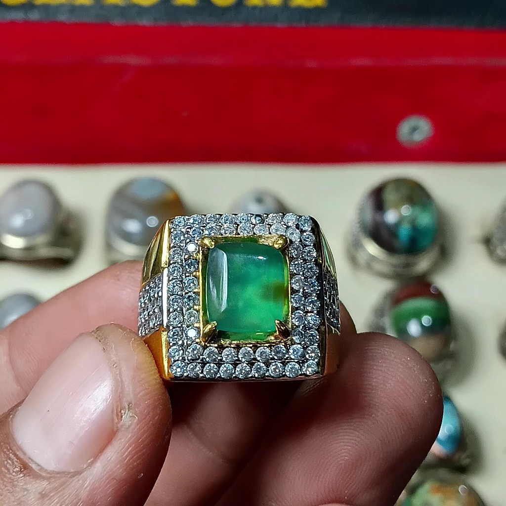 Batu Akik Hijau Garut Garut Asli – Keindahan Alami, Kualitas Premium - BK0179