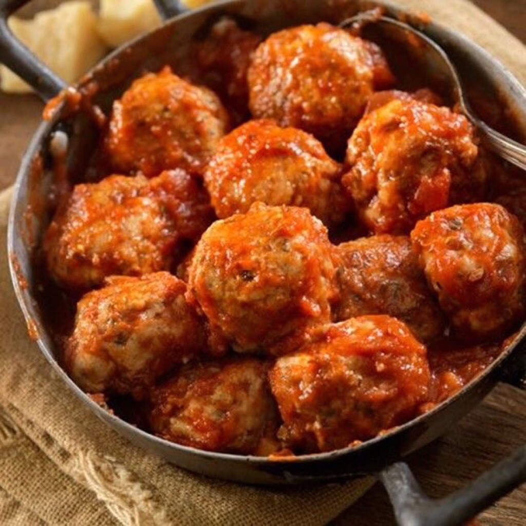 

BAKSO SAPI ISI DAGING SAPI CINCAN MERCON