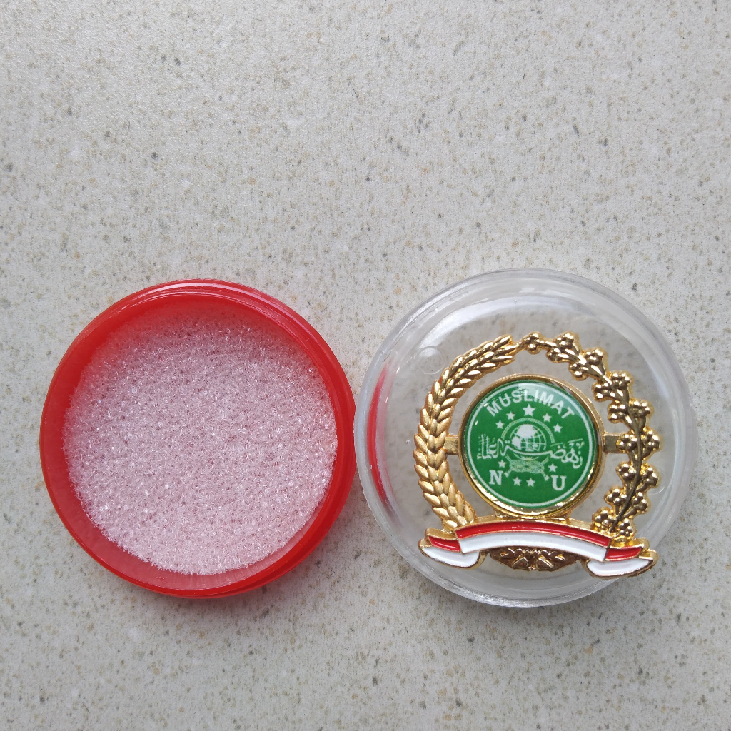 pin MUSLIMAT NU peniti kuningan padi kapas + box pin bulat