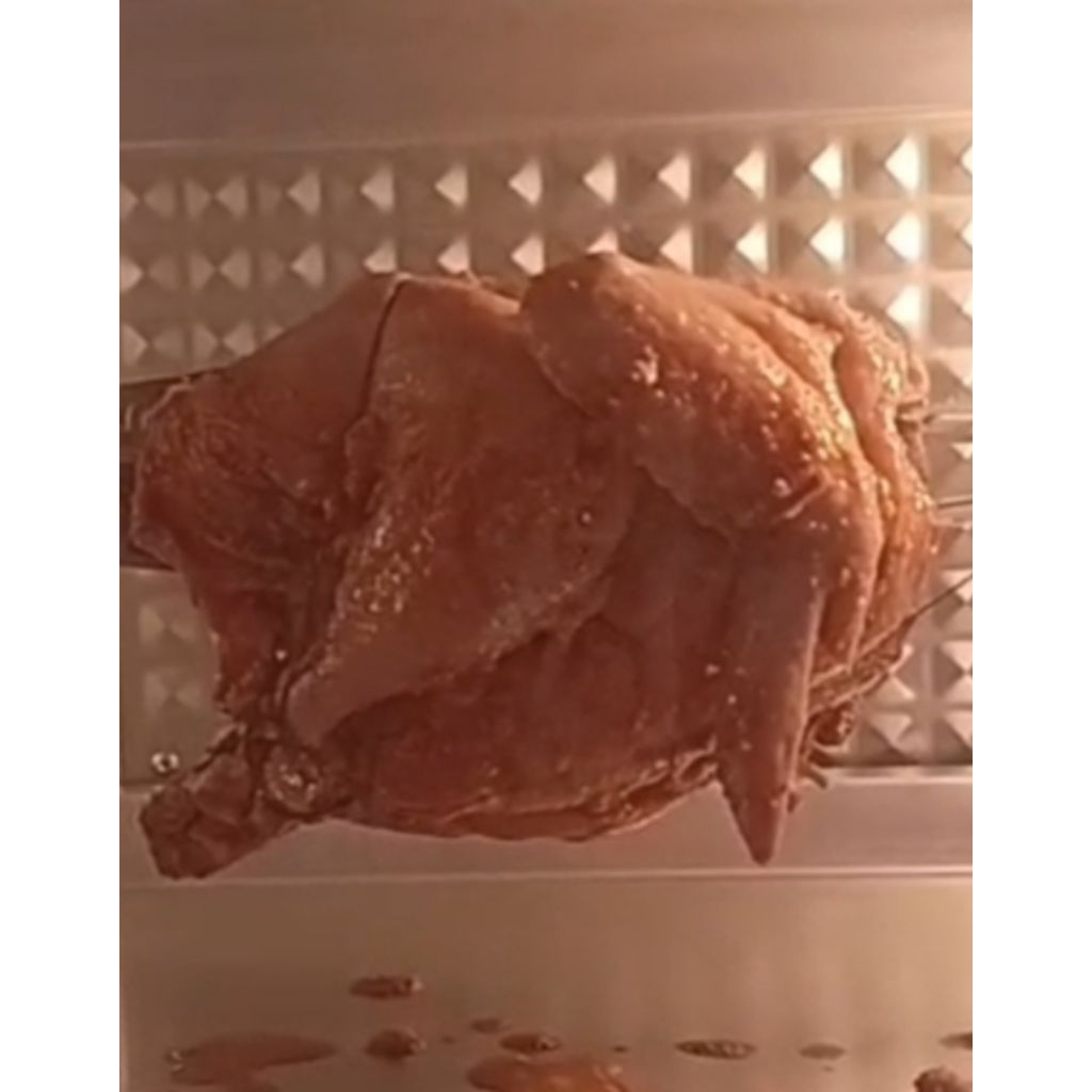 

Ayam karkas utuh udah bersih