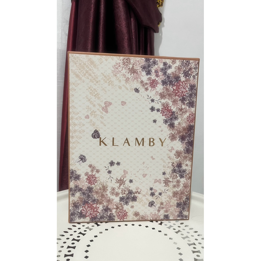

Box kotak Baju WK wearing klamby