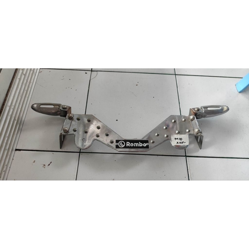 Pijakan Kaki Mio lama Mio Sporty Mio Smile Footstep depan