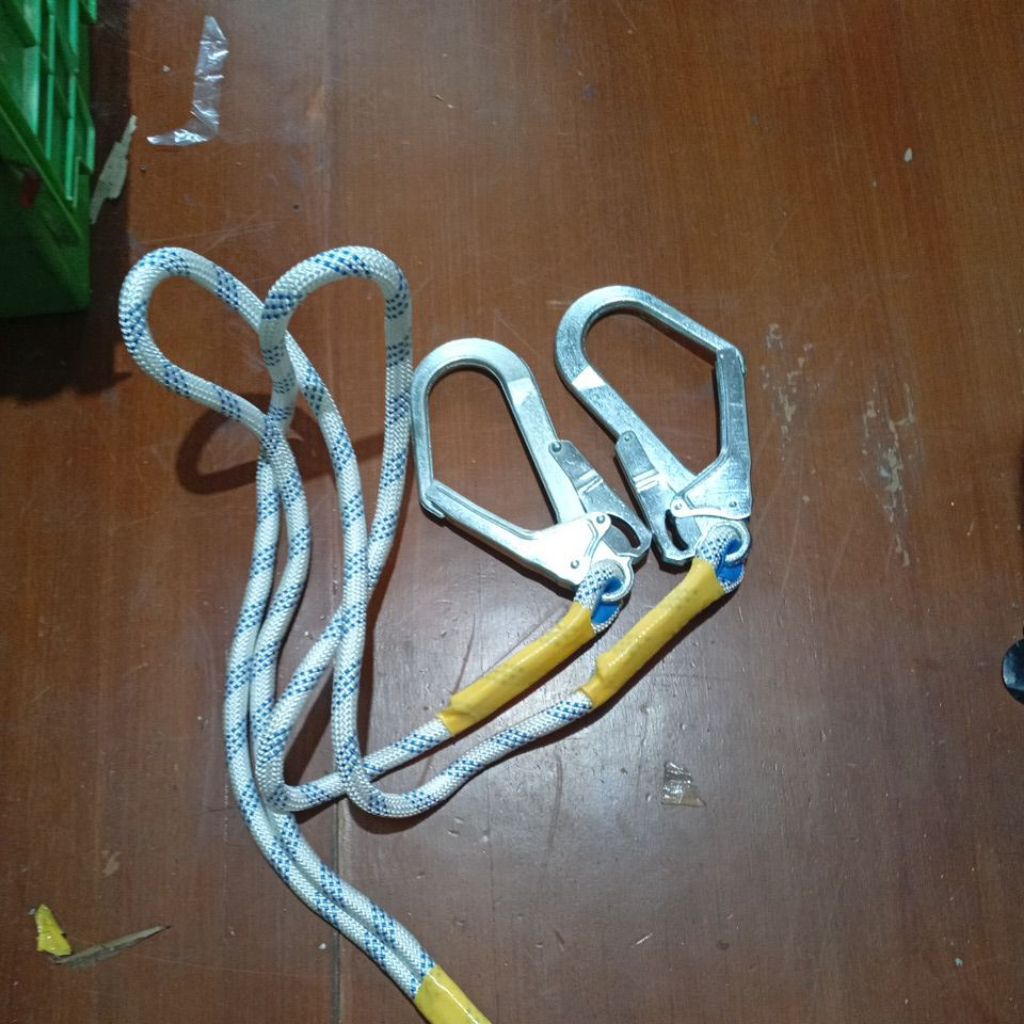 

double huck lanyard isg