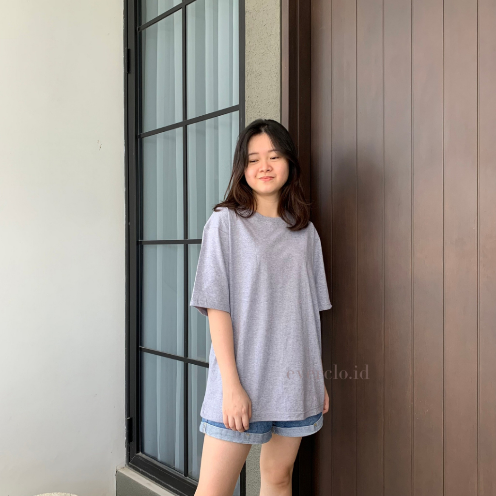 EVERCLO - Lexi Basic Top - Kaos Oversized Polos Wanita