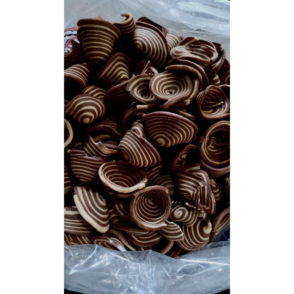 

CAMILAN KUPING GAJAH COKLAT DAN CREAM 1KG, 500G, 250G - KAYA RASA FOOD