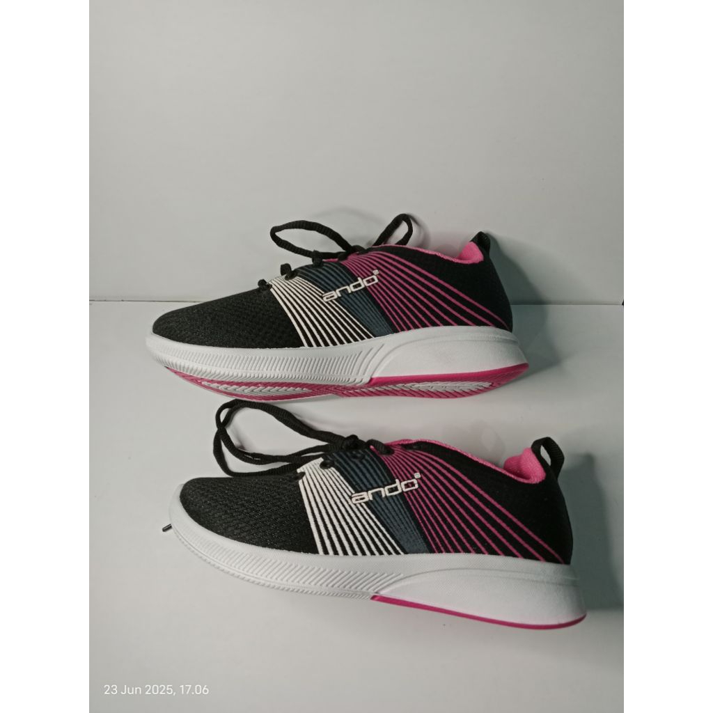 SEPATU ANAK PEREMPUAN ANDO ARORA HITAM PINK