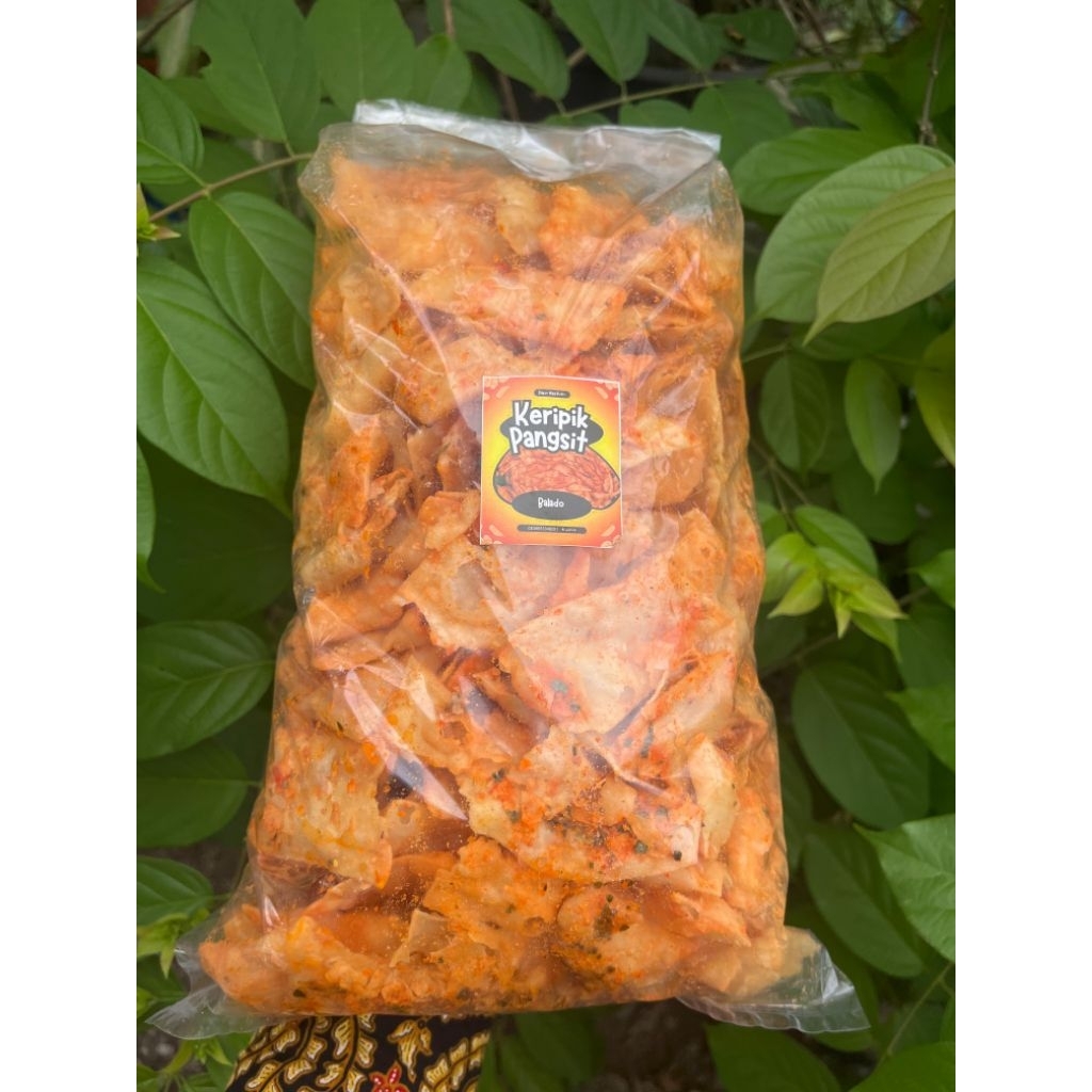 

keripik pangsit balado daun jeruk