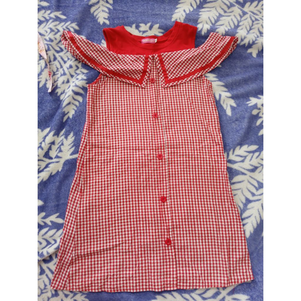 dress kotak merah