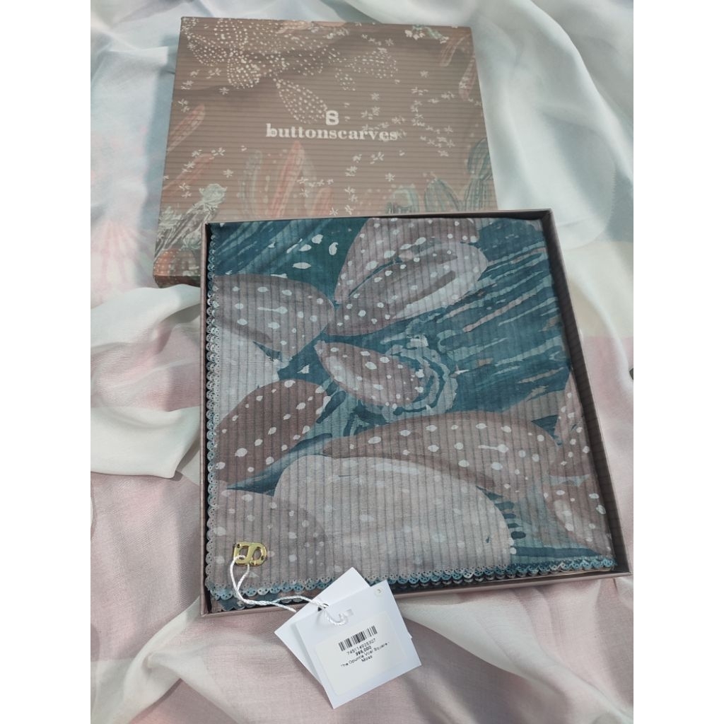 OPUNTIA SERIES BUTTONSCARVES