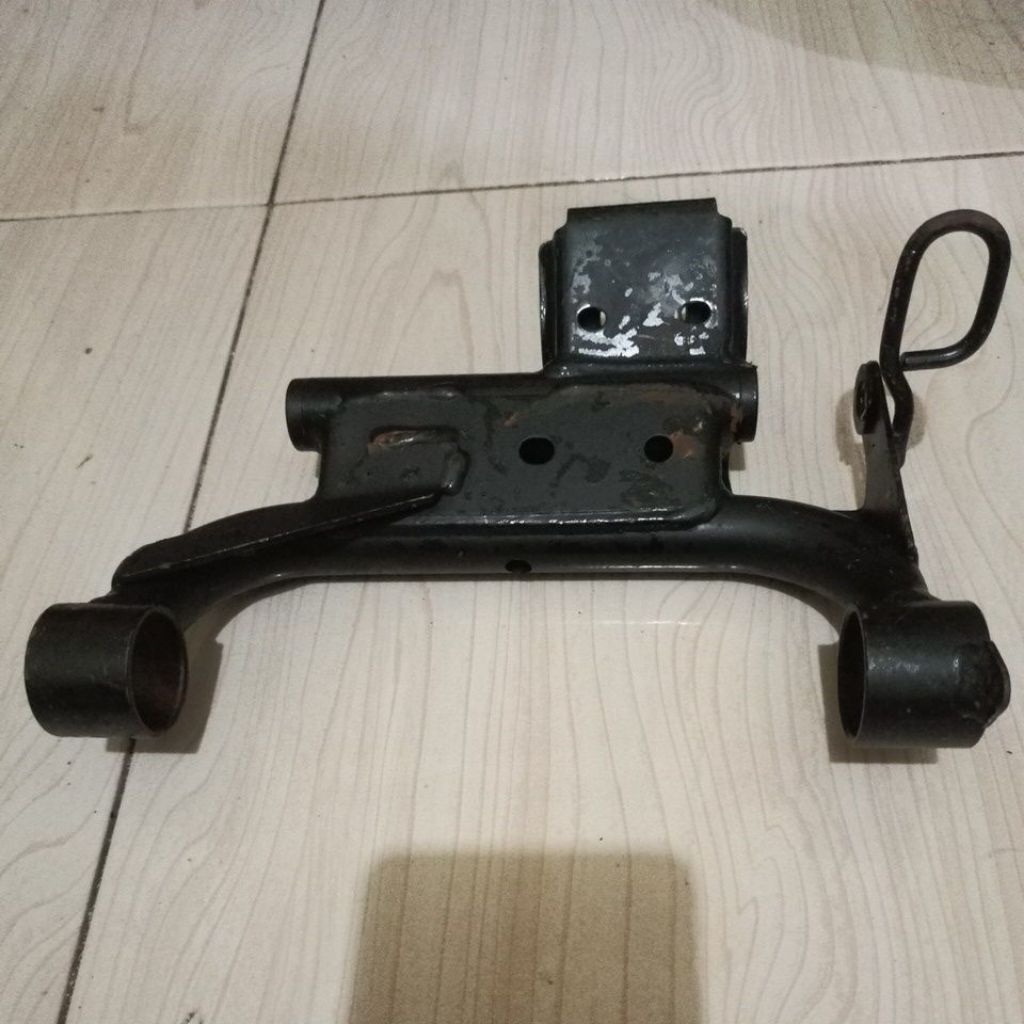 ENGINE MOUNTING YAMAHA FAZZIO ORIGINAL YGP