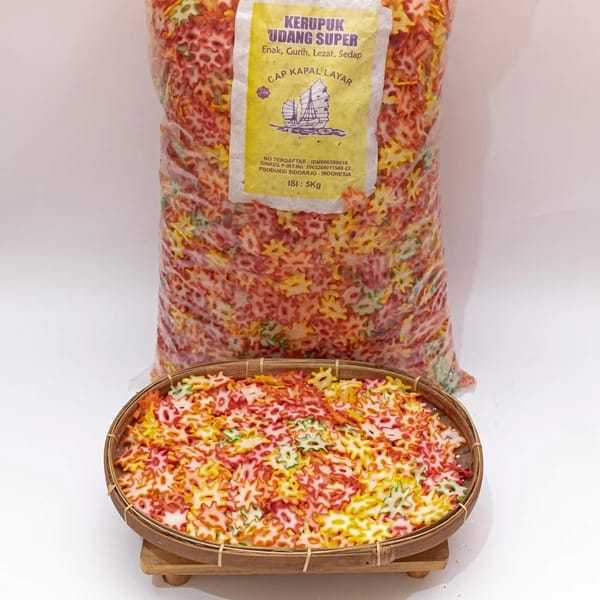 

KERUPUK BAWANG BENTUK BUNGA Krupuk TERSANJUNG Mentah Warna Warni Gurih Enak Renyah Kemasan 250gr