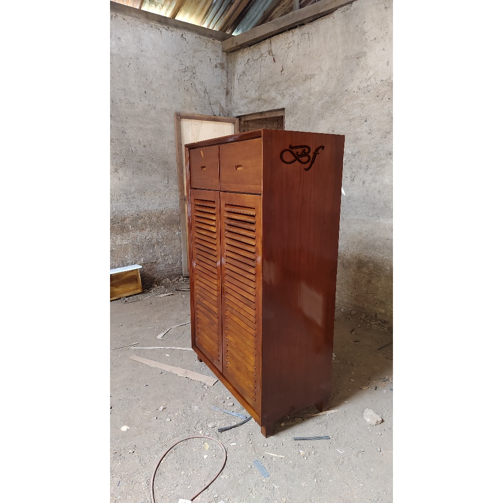 lemari pakaian ,lemari sepatu lemari serbaguna kayu jati asli