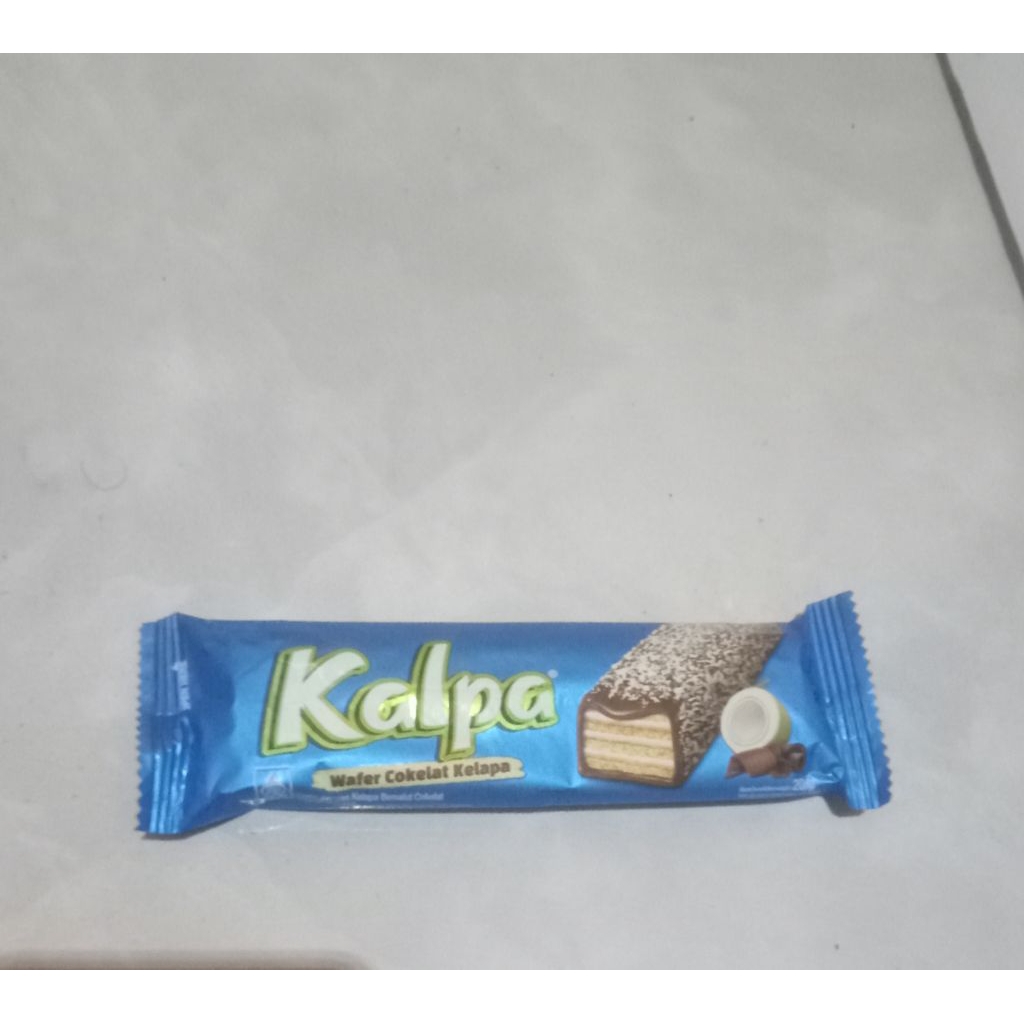 

KALPA kombinasi wafer coklat dan parutan kelapa