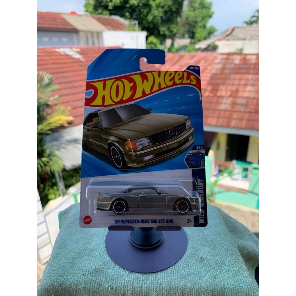 hot Wheels Mercedes Benz 560 sec
