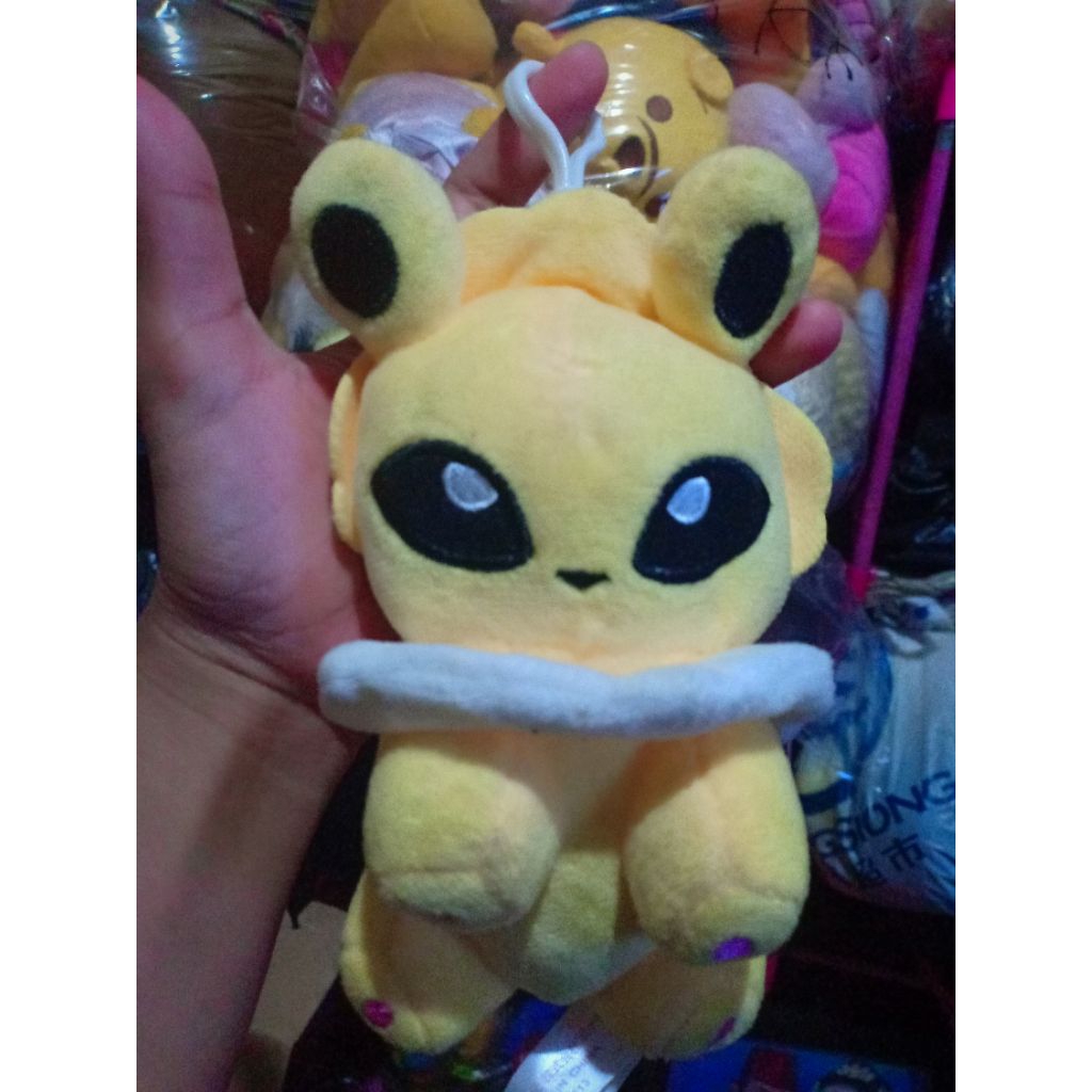 gantungan kunci boneka pokemon center Plush Jolteon yellow