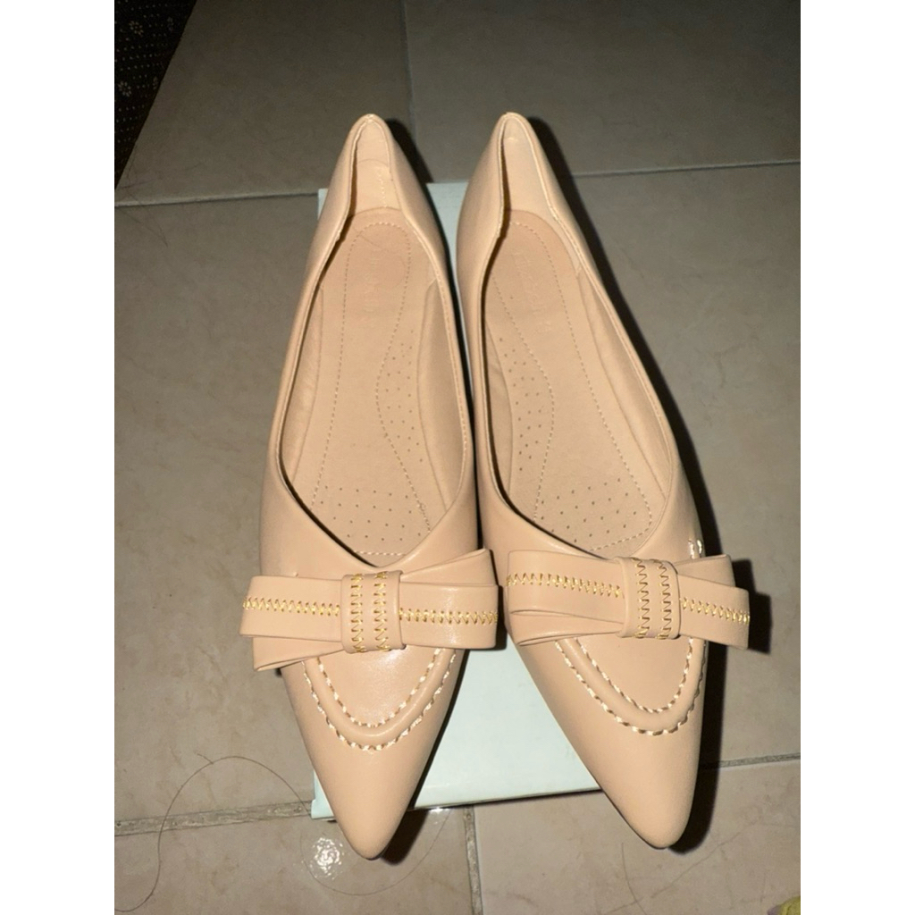 PRELOVED • Elizabeth Shoes Beige