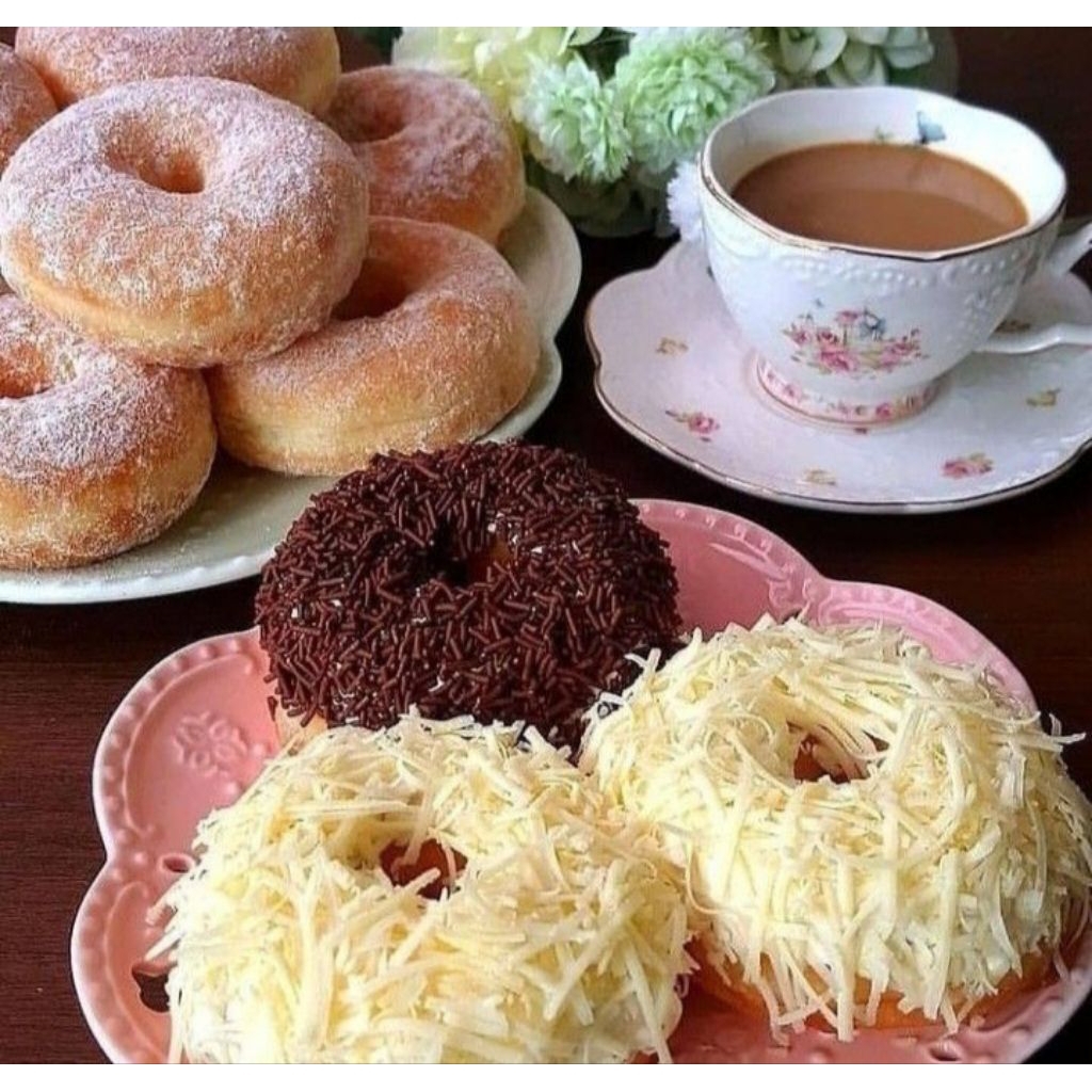

Donat Campur Coklat Meses & Keju, Duo Rasa Favorit Semua Usia