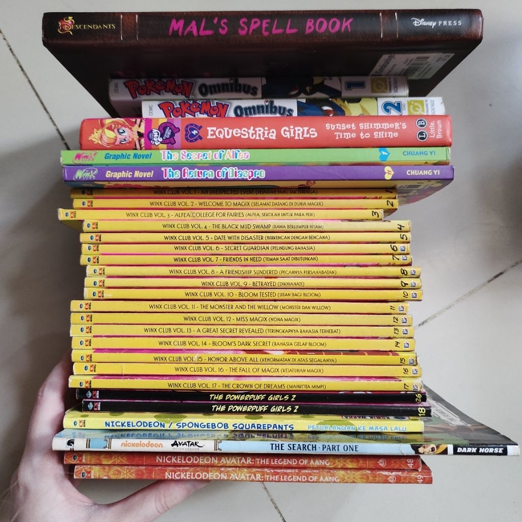 preloved komik avatar aang, legend of korra, winx club, my little pony, pokemon, powerpuff girls z, 