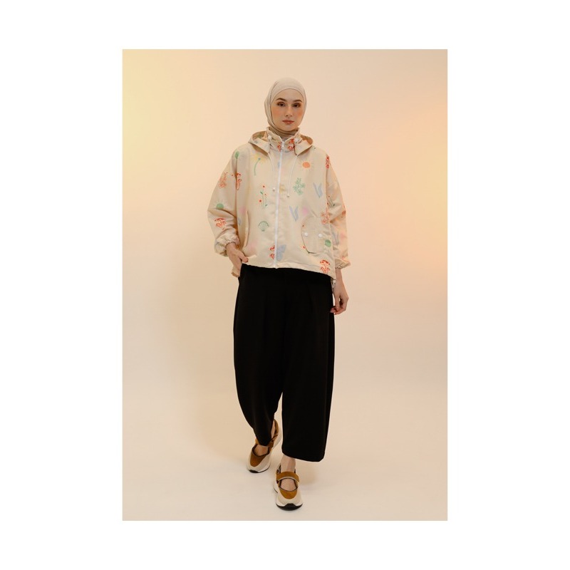 Nadjani Gaela Jacket Wanita Motif Bahan Parasut