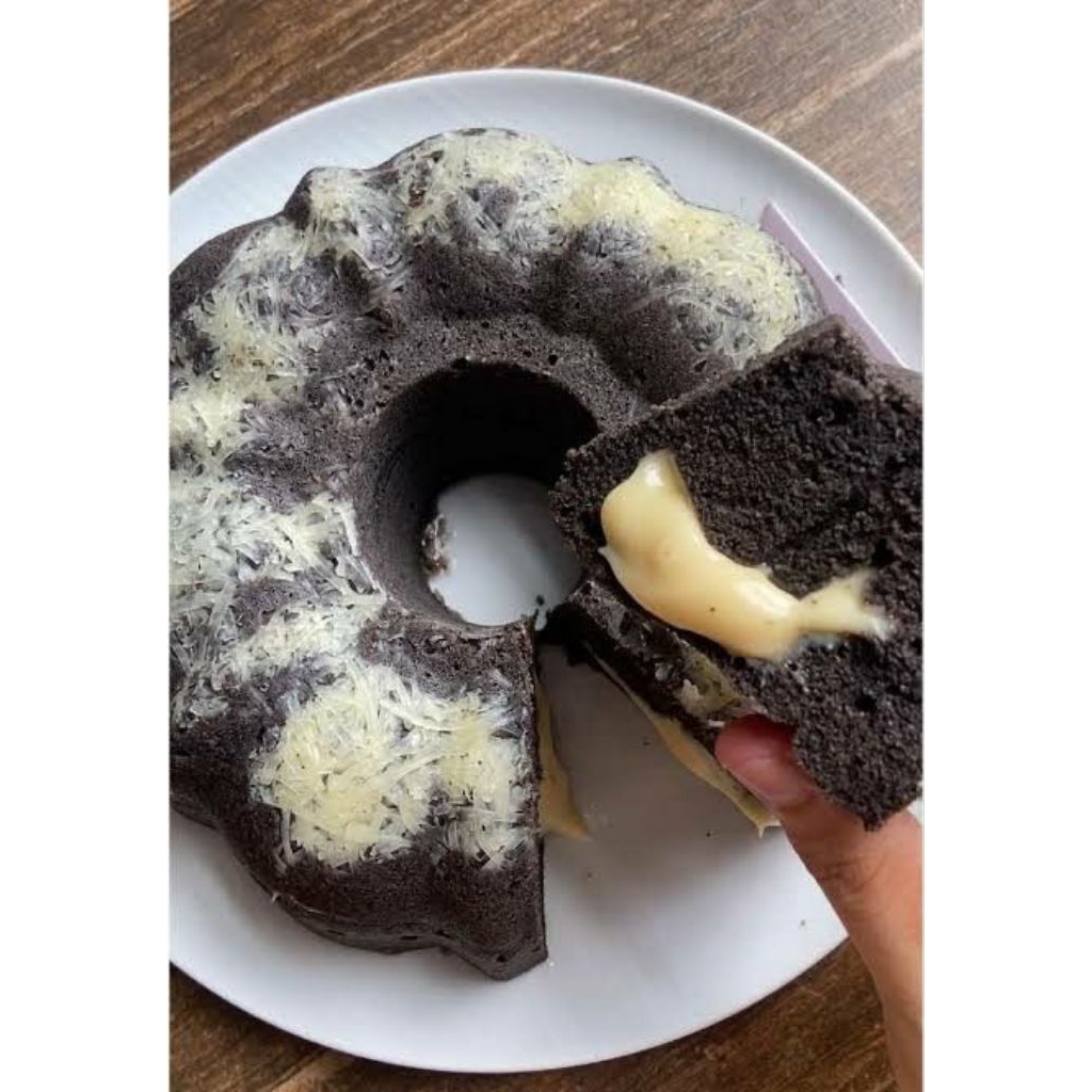 

Bolu Ketan Hitam Keju Lumer Double Topping